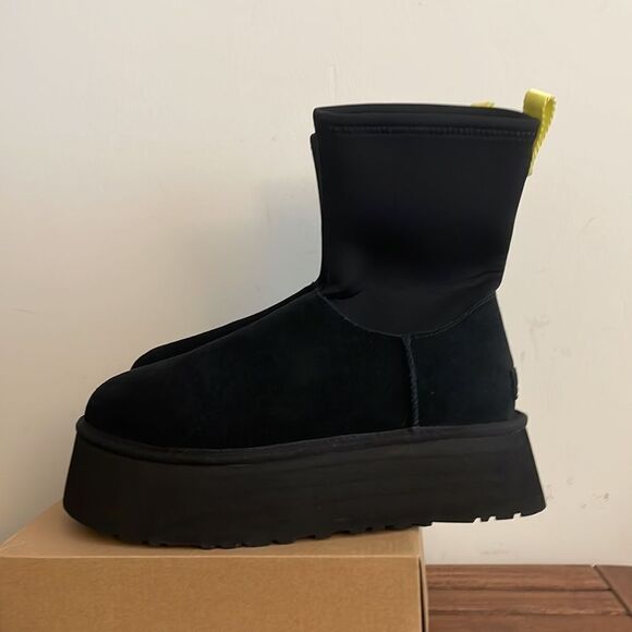 UGG Classic Dipper Black USA Women Size 9/UK 7/EU 40 - Picture 7 of 10